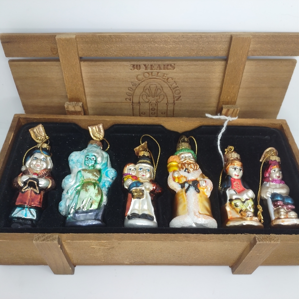 30 Year 2004 Collection Thomas Pacconi Holiday Christmas Ornaments